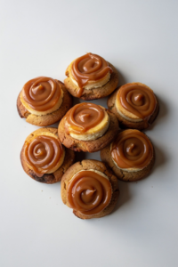 Caramel Cheesecake Cookies
